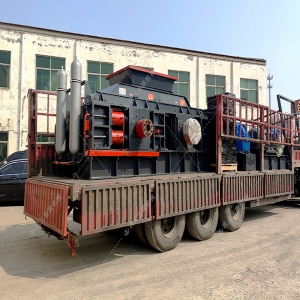 2PG1500x1000大型液压对辊麻豆AV无码发货 往云南昆明