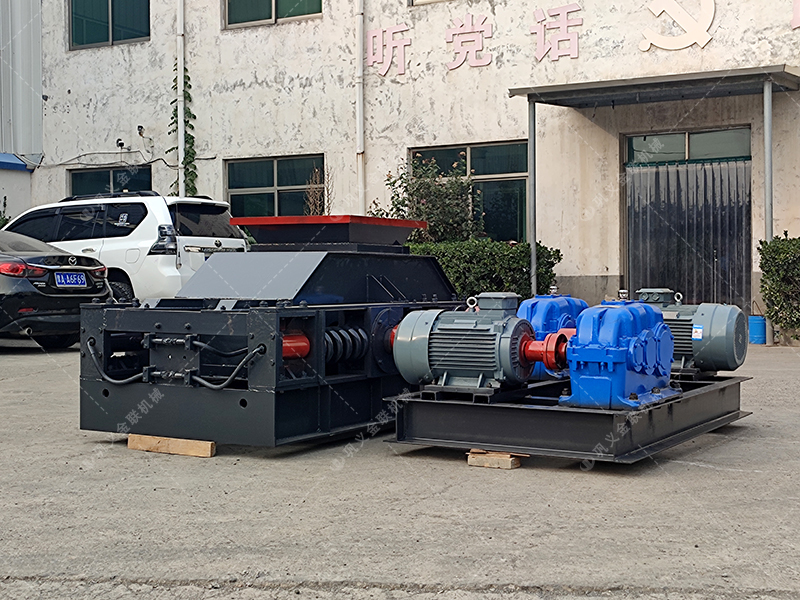 中型直连式对辊麻豆AV无码发货 破碎石英砂