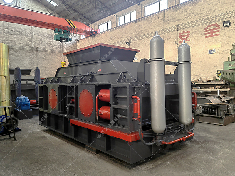 2PG1500x800直连式液压对辊麻豆AV无码发往新疆