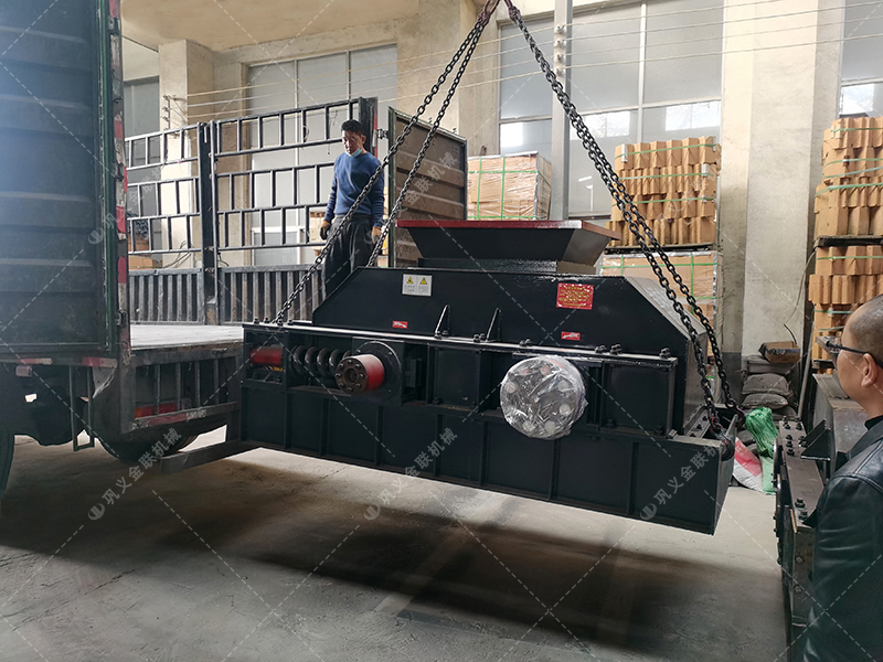 小型对辊麻豆AV无码生产线发货图片