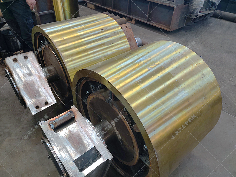 操作简便高产：1000x800液压对辊制砂机的人性化设计揭秘