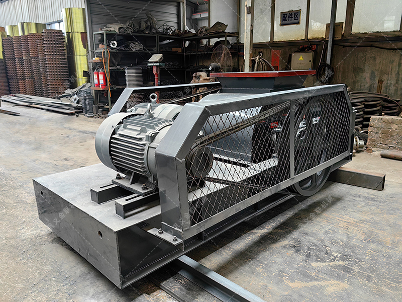 焦炭破碎难题解决方案：麻豆出品必属精品双齿辊式麻豆AV无码的特殊结构设计